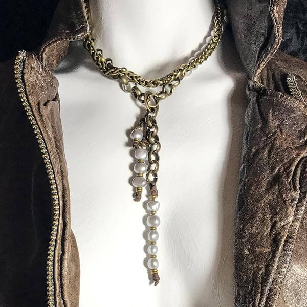 194-03 | CHAMPANGE CRYSTAL & PEARL TASSEL NECKLACE – Girl With A Pearl®  Retail