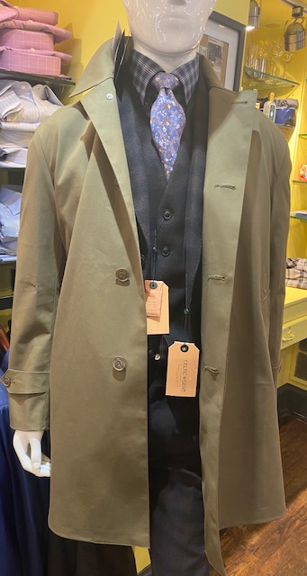 Mackintosh Raincoat in Olive